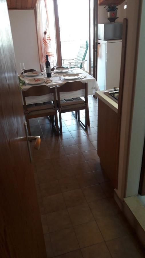 Apartments And Rooms Ana Pomer 217 エクステリア 写真