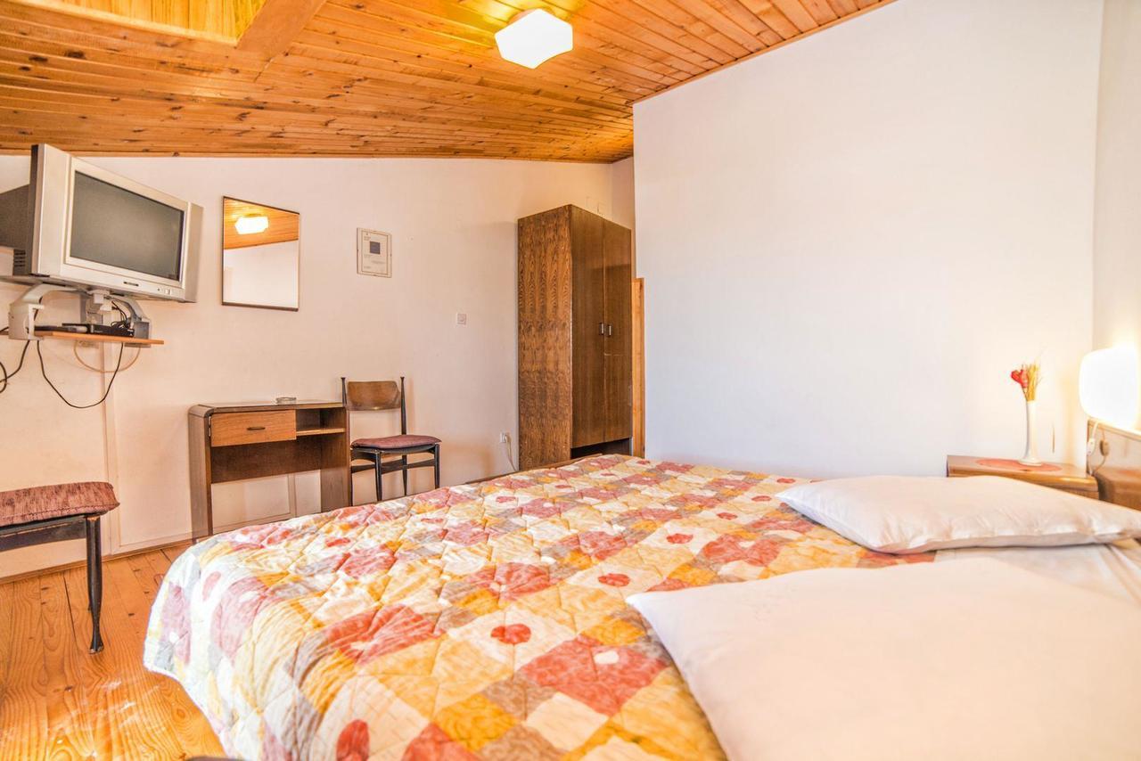Apartments And Rooms Ana Pomer 217 エクステリア 写真